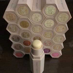 Ivory Match Stix Foundation Fenty Beauty & Rhianna